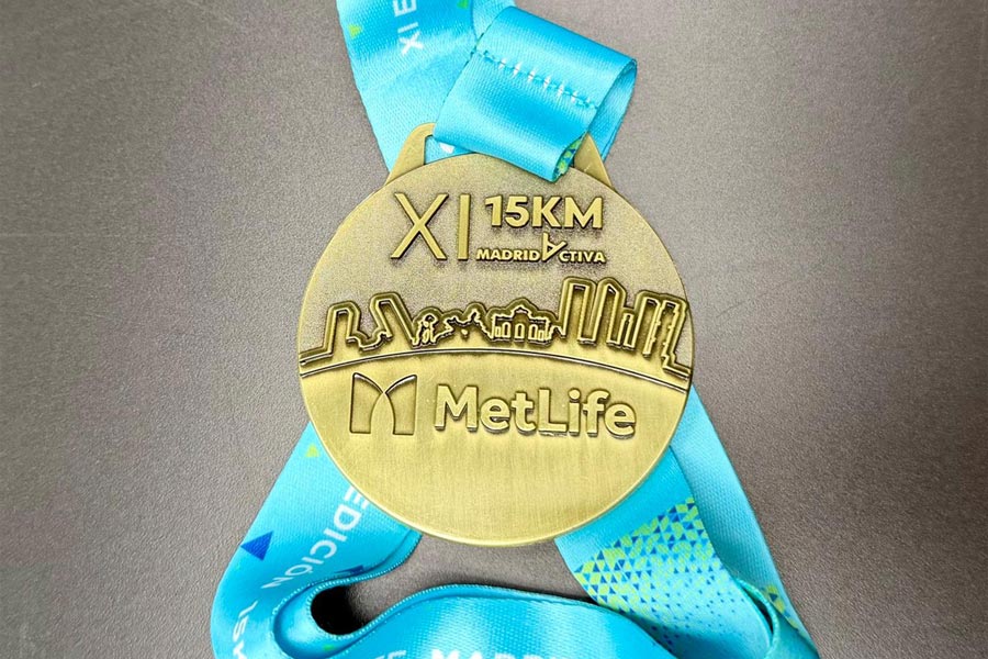 Esta es la medalla de finisher de la 15KM Metlife Madrid 2026