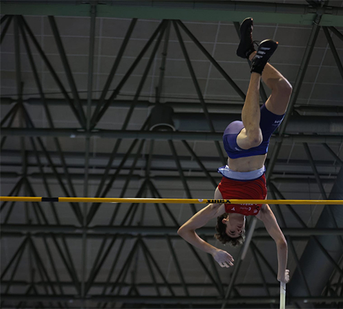 EL PERTIGUISTA MARCO RODRÍGUEZ BRILLA EN OURENSE CON UN 5,21 M QUE DINAMITA VARIOS RÉCORDS