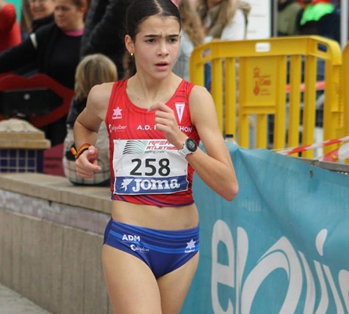 IRENE CASAS, CON RÉCORD DE MADRID SUB-16, Y MIGUEL DE ARRIBA SUBEN AL PODIO EN EL GRAN PREMIO DE MARCHA FLORACIÓN DE CIEZA