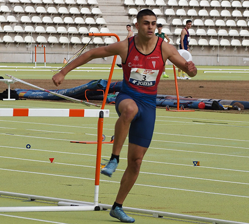 DIEGO ESPESO, CONVOCADO POR LA FEDERACIÓN ESPAÑOLA DE ATLETISMO PARA UNA CONCENTRACIÓN ANTES DE SEMANA SANTA 