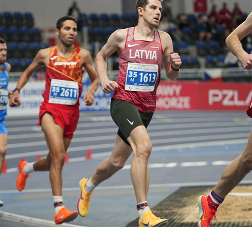 MOHAMED BEN DOHHOU, MEDALLA DE ORO EN EL 5 KM POR EQUIPOS M-35 DE LOS EUROPEOS SHORT TRACK MÁSTER QUE SE DISPUTAN EN POLONIA 