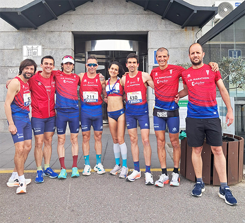 LA AGRUPACIÓN DEPORTIVA MARATHON, CAMPEONA DE ESPAÑA EN MÉRIDA DE MEDIO MARATON POR CLUBES EN LA CATEGORÍA MÁSTER 45-54 