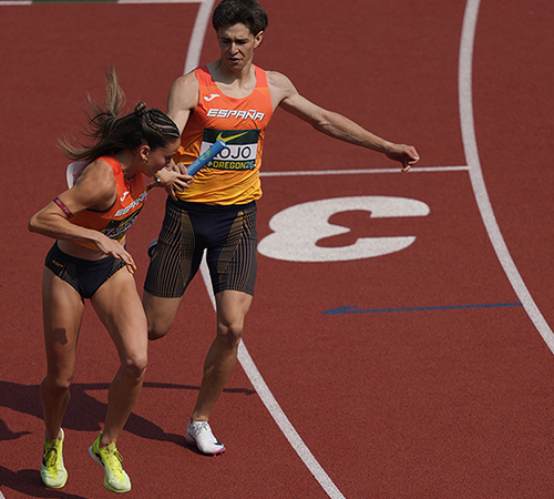 PABLO ROJO LOGRA UNA NUEVA PLUSMARCA SUB-20 CON EL 4X400 MIXTO ESPAÑOL EN LOS MUNDIALES DE OREGÓN