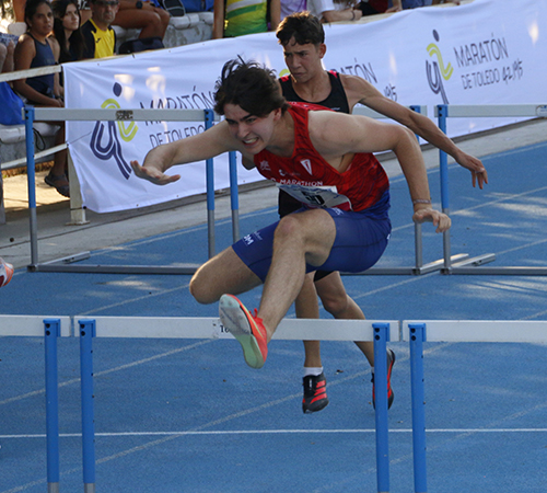 NICOLÁS CEBALLOS BATE EL RÉCORD DE MADRID DE 110 M VALLAS SUB-18 EN TOLEDO, DONDE BRILLA DAVID TORRES EN EL ‘MILQUI’