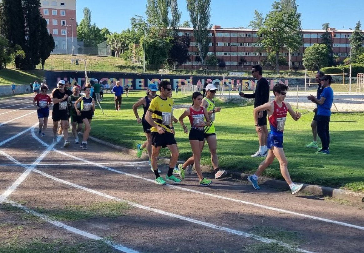 LA AGRUPACIÓN DEPORTIVA MARATHON NO FALTA A SU CITA CON LA PISTA DE CENIZA Y EL MEMORIAL DE ATLETISMO MIGUEL DE LA QUADRA-SALCEDO