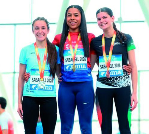 NAIALA PEDRO, MEDALLA DE ORO EN LOS 200 M DE LOS CAMPEONATOS DE ESPAÑA SHORT TRACK SUB-20 Y PLUSMARQUISTA DEL CLUB POR PARTIDA TRIPLE 