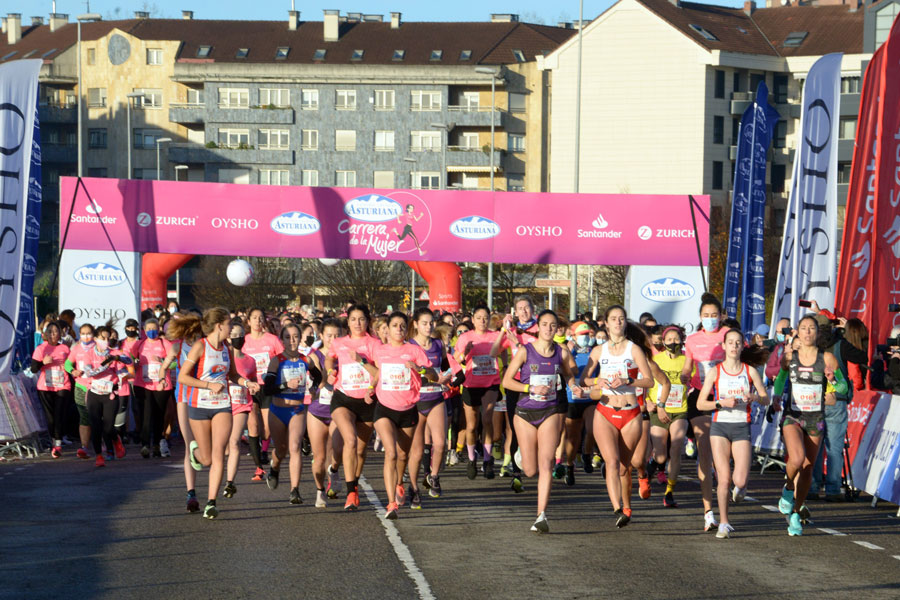 Gijón ha cerrado hoy el circuito nacional de la Carrera de la Mujer Central Lechera Asturiana 2021 con 3.500 participantes
