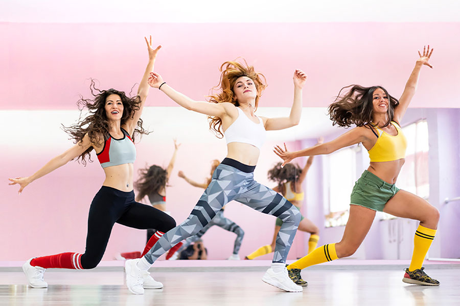 Pilates, hipopresivos y Zumba en la Carrera de la Mujer de Zaragoza