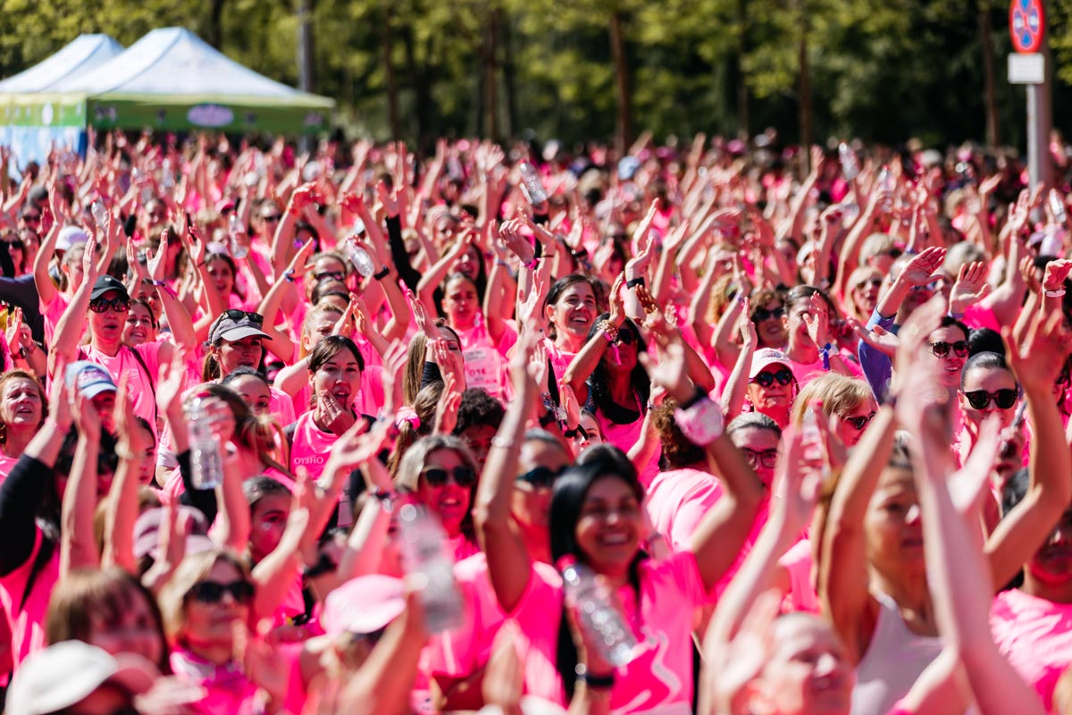 Institutos Odontológicos reafirma su compromiso con la Carrera de la Mujer en Madrid y la odontología honesta
