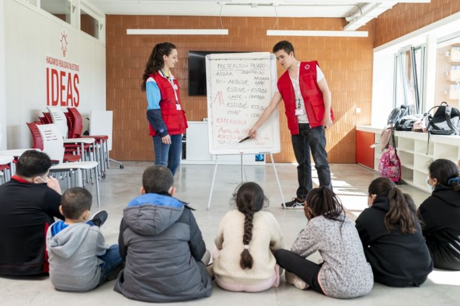 La Carrera de Papá Noel se solidariza con la Cruz Roja y su proyecto “Criando en Positivo”