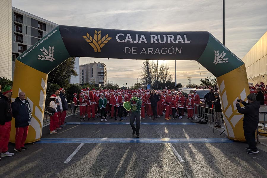 Abiertas las inscripciones para la Carrera de Papá Noel de Zaragoza Caja Rural de Aragón 2025
