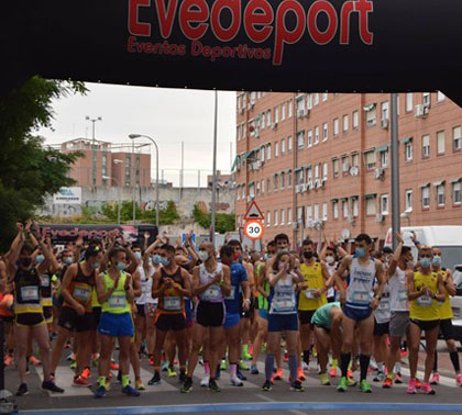 LA CARRERA DEL BARRIO ZOFÍO, UNA FIESTA DEL ATLETISMO DE BARRIO 200%