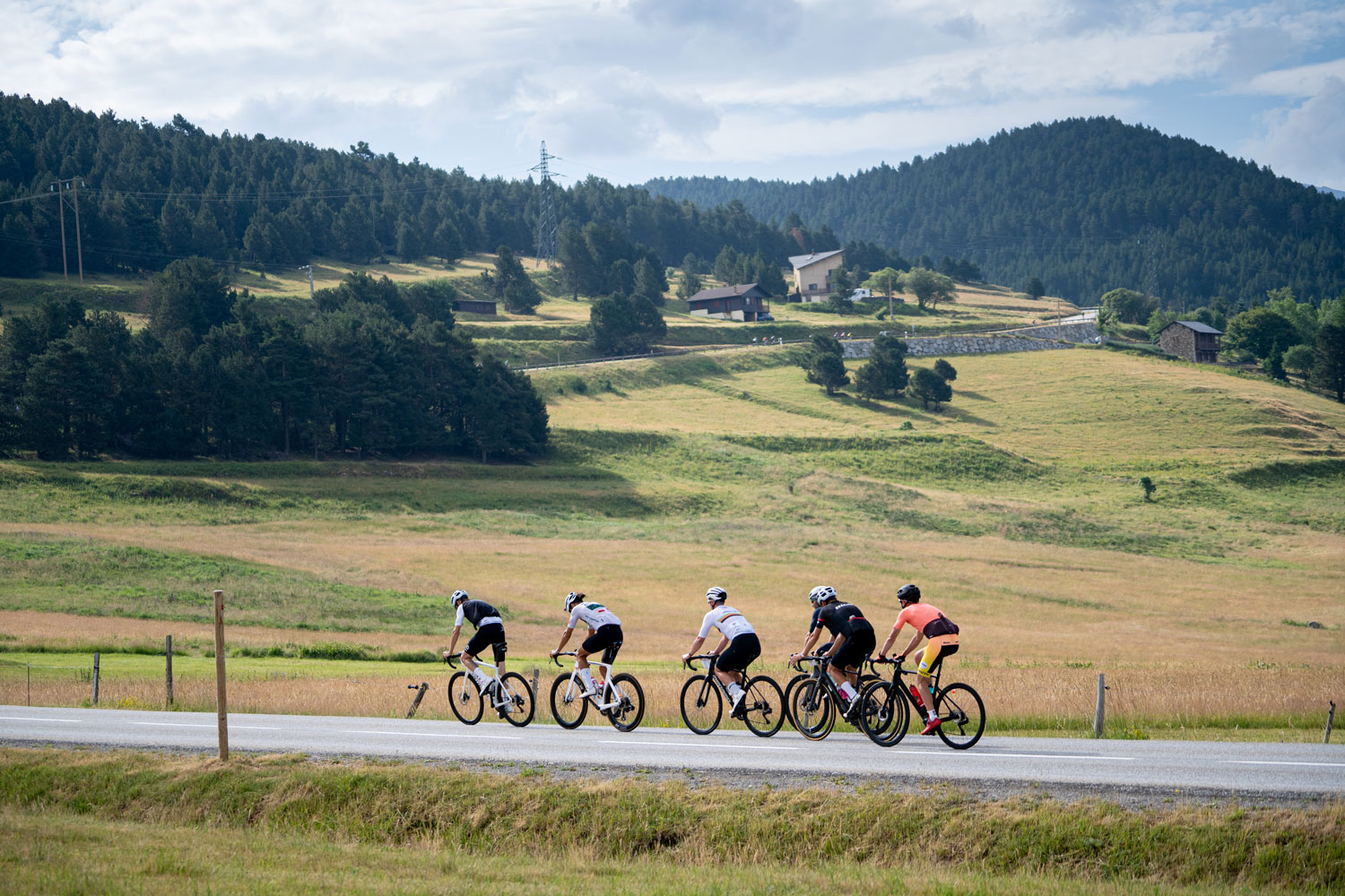Roberto Heras y la Alpinum estrenan el circuito TotalEnergies Challenge 2025