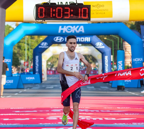 El marroquí Mohamed El Talhaoui domina el EDP Medio Maratón de Sevilla 2021