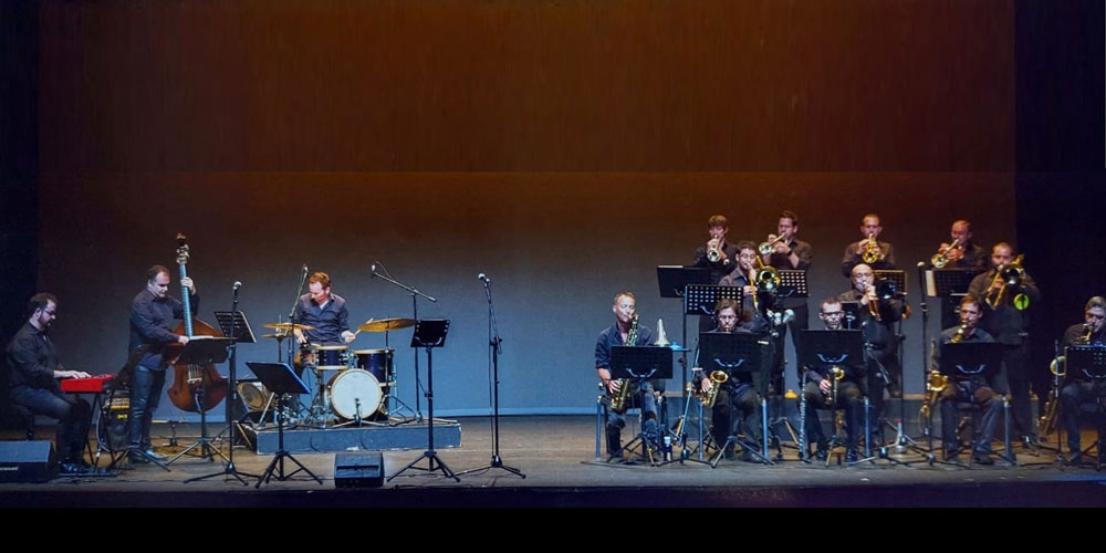 ERWYN SEERUTON Y LA BIG BAND