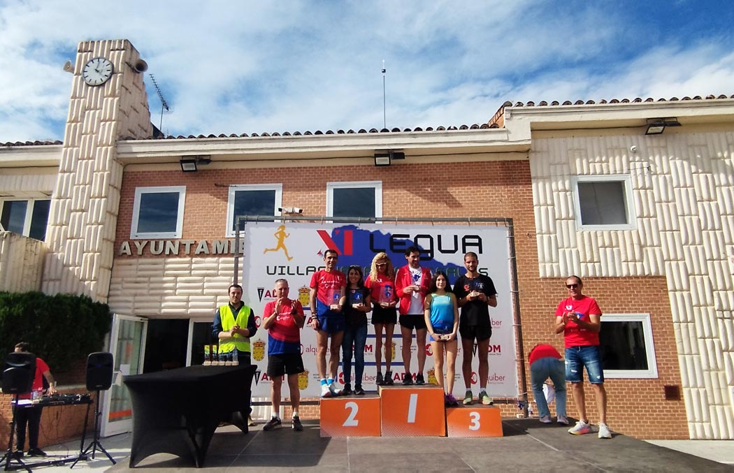 Antonio Cerezo, reincidente, y Elena Espeso, embajadora, ganadores de la Legua de Villanueva de Perales 2025