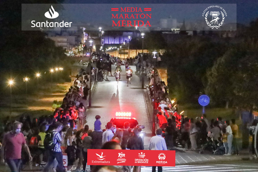 1.500 participantes en una noche espectacular con un gran ambiente en las calles de la capital extremeña