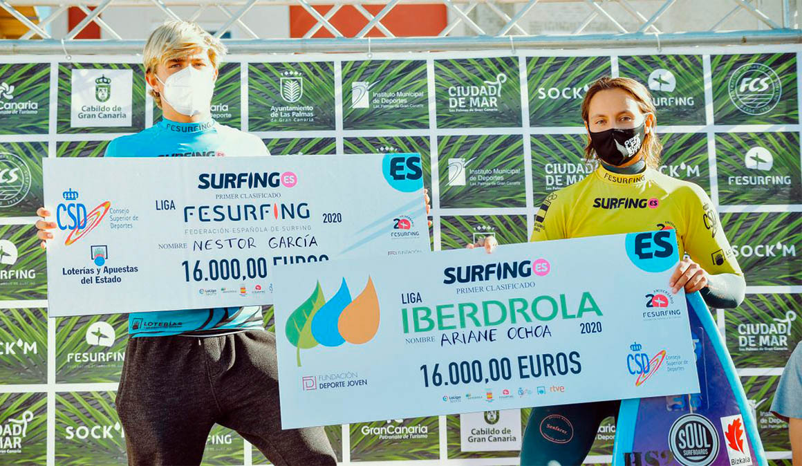 Ariane Ochoa se proclama campeona de la Liga Iberdrola Fesurfing