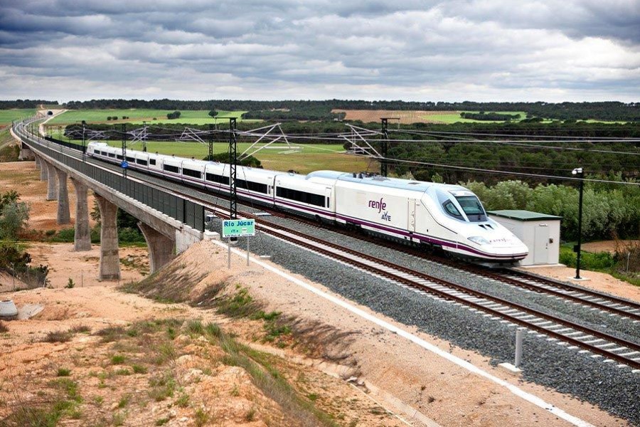 Viaja en tren al Movistar Madrid Medio Maratón con un 10% de descuento comprando tu billete en Renfe