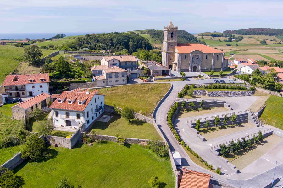 Paseo en bici y visita al casco histórico de isla