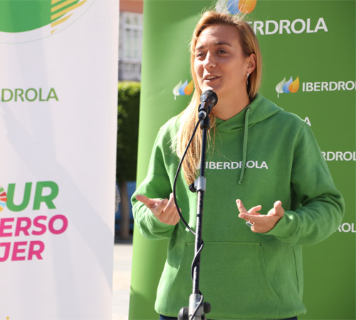 Andrea Sánchez, la guerrera de la Arena, madrina del Tour Universo Mujer en Cádiz