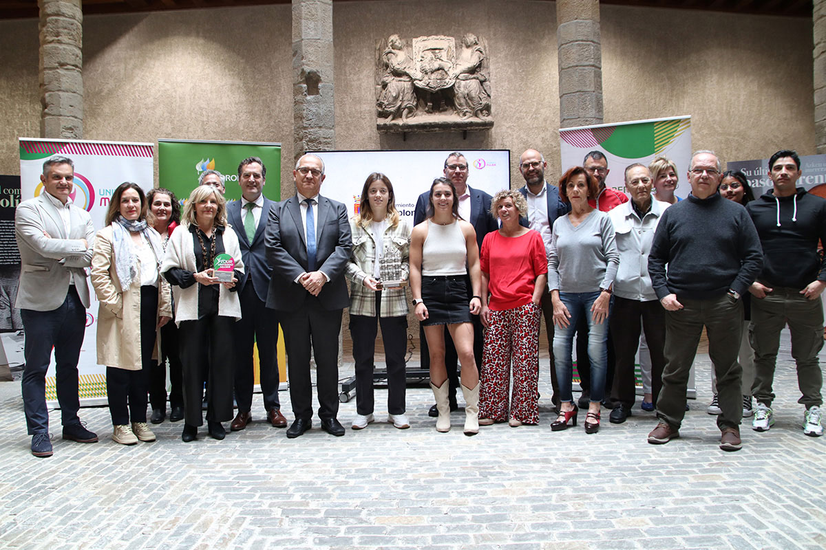 El Tour Universo Mujer promociona el deporte femenino y sus logros con una nueva edición en Pamplona