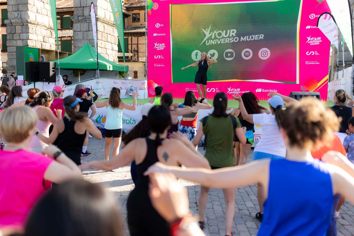 Programa del Tour Universo Mujer en Donostia