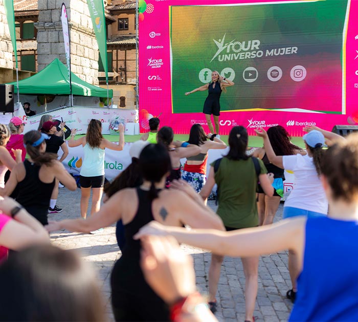 Programa del Tour Universo Mujer en Donostia