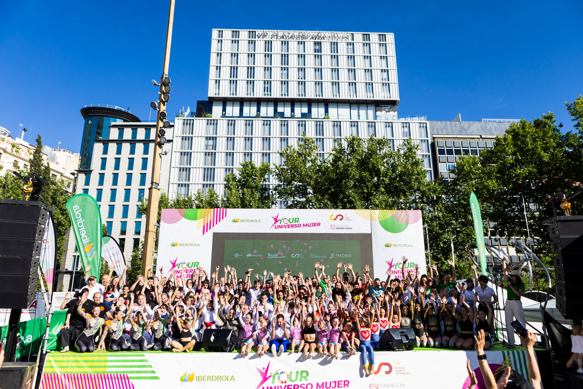 El Tour Universo Mujer inunda Madrid dedeporte