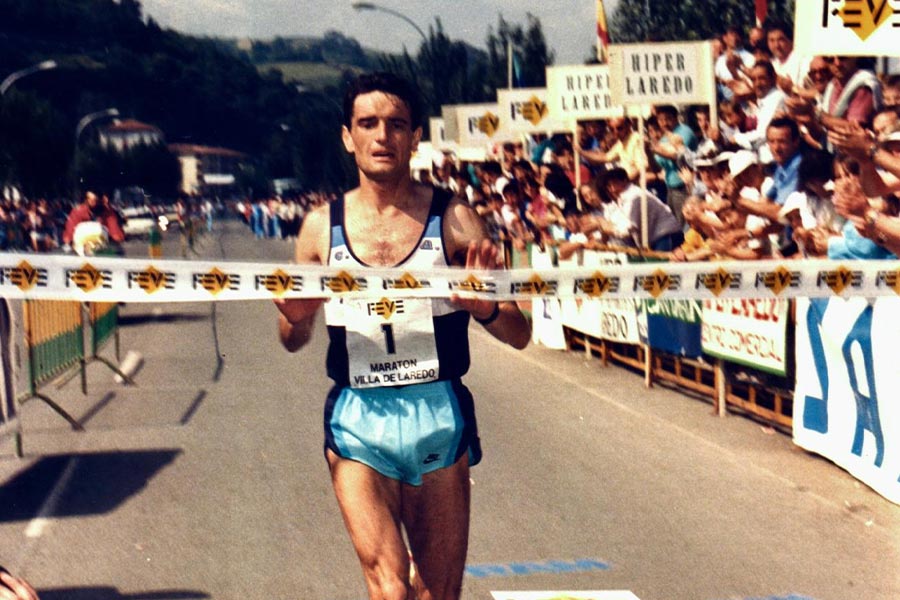 El español que más veces ha ganado el maratón de Sevilla trabajando en la Policía
